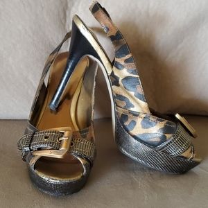 Guess by Marciano platform heels